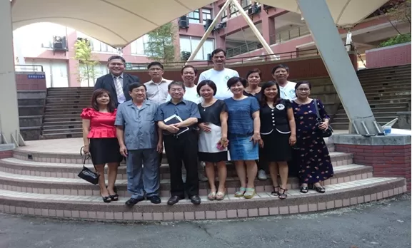 Đoàn cán bộ Tỉnh Cao Bằng và cán bộ viện nghiên cứu rau quả sang Đài  Loan thăm quan khảo sát